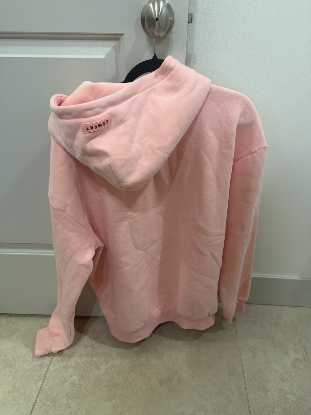 Comfrt X-Large Pink Hoodie. 💕⚡️ - Picture 2 of 4